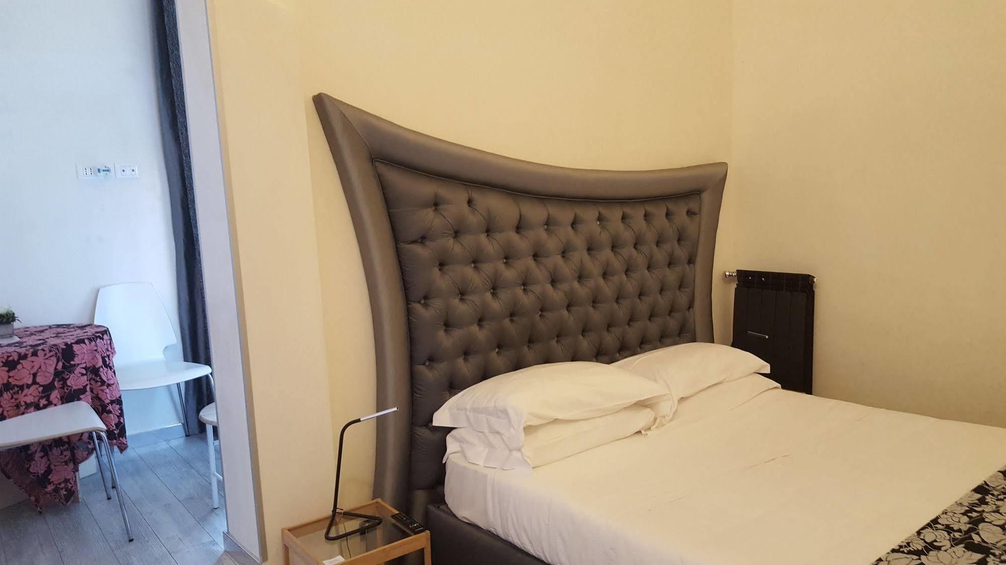 Hotel Esedra Relais Rzym Zewnętrze zdjęcie